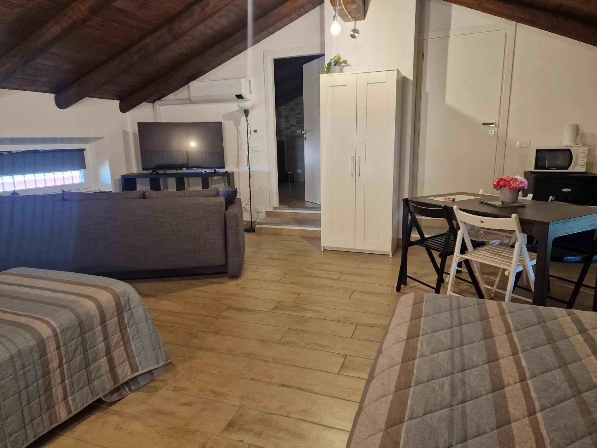 Moncrivello La Tana Dei Corgi B&B 외부 사진